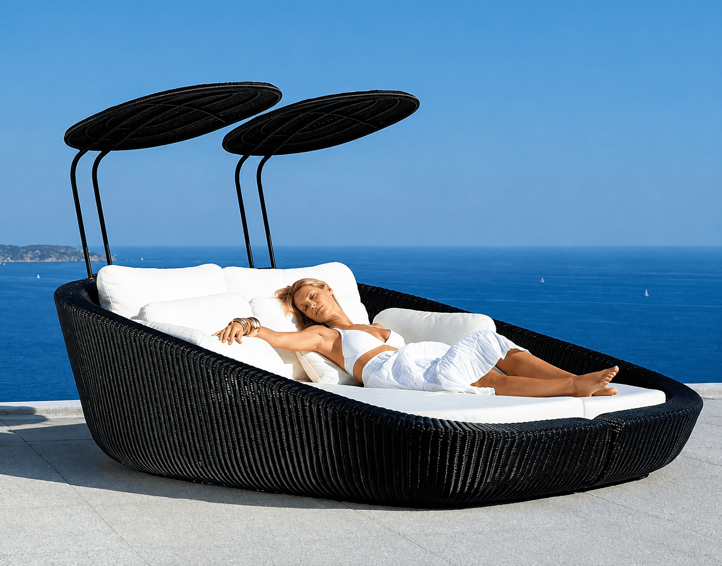 Outdoor Daybeds alternate view
